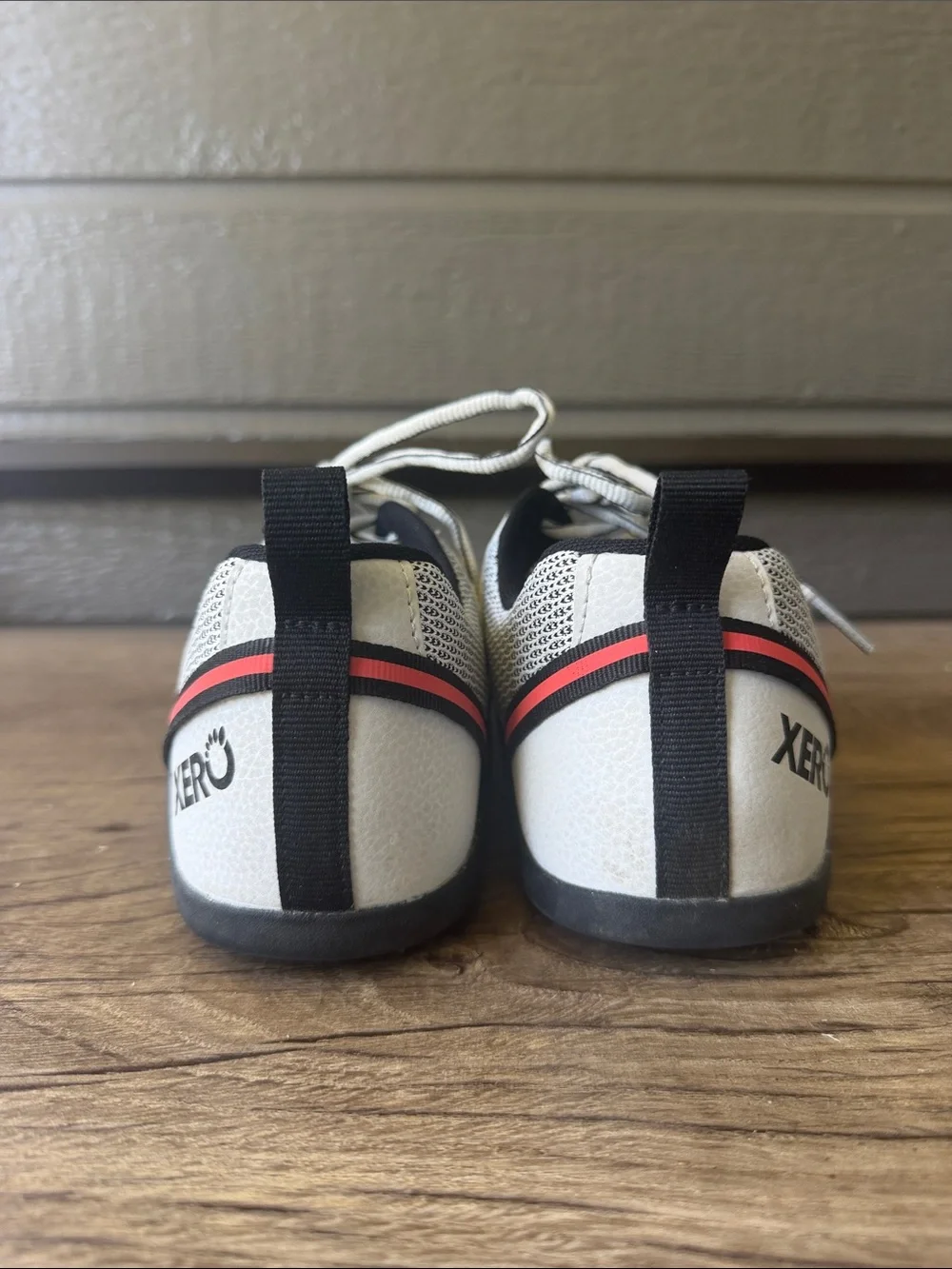 XERO Men's Athletic Barefoot Sneakers in White with Blue Red Accents size M 8.5